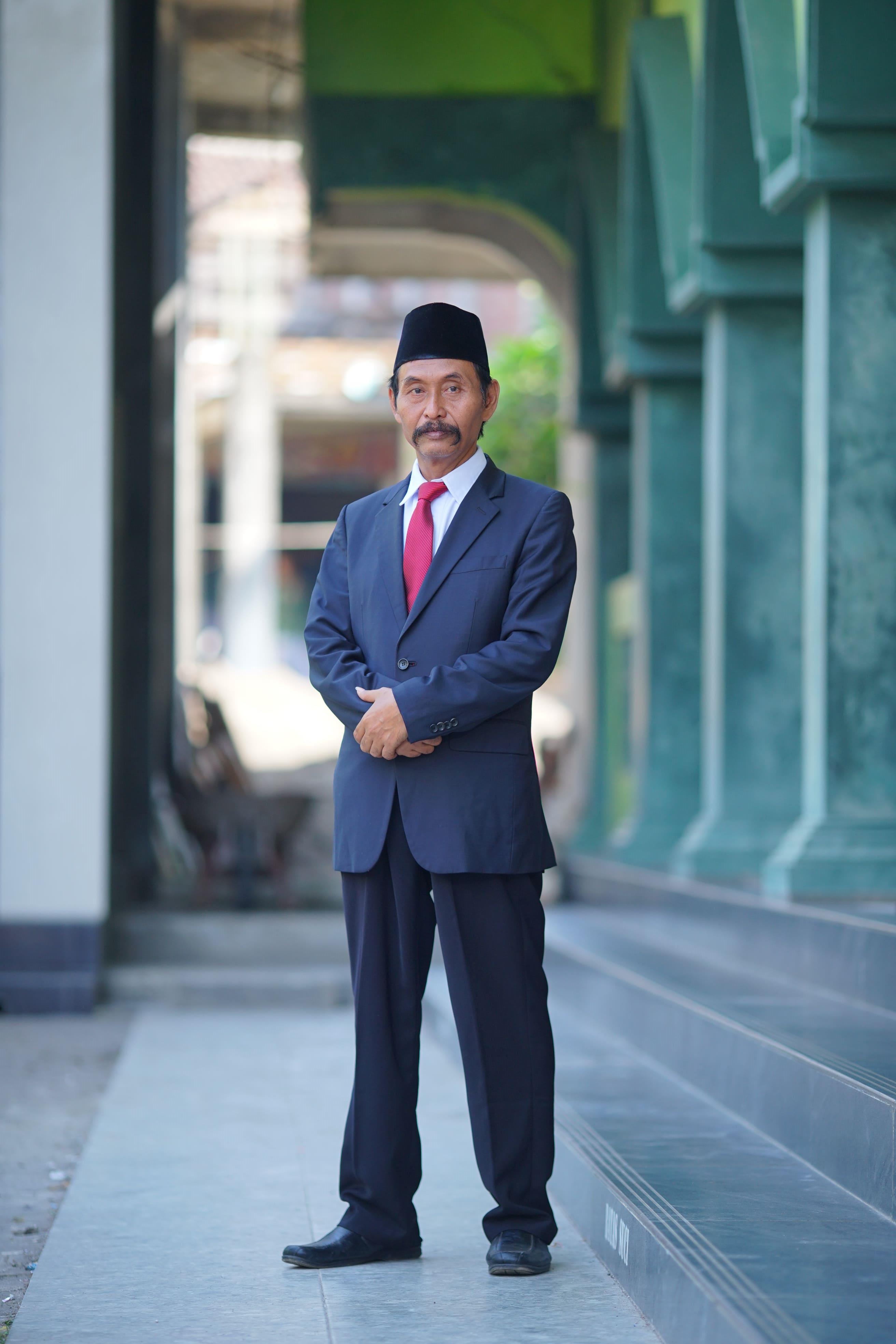 H. S M Mansyur, S.Ag