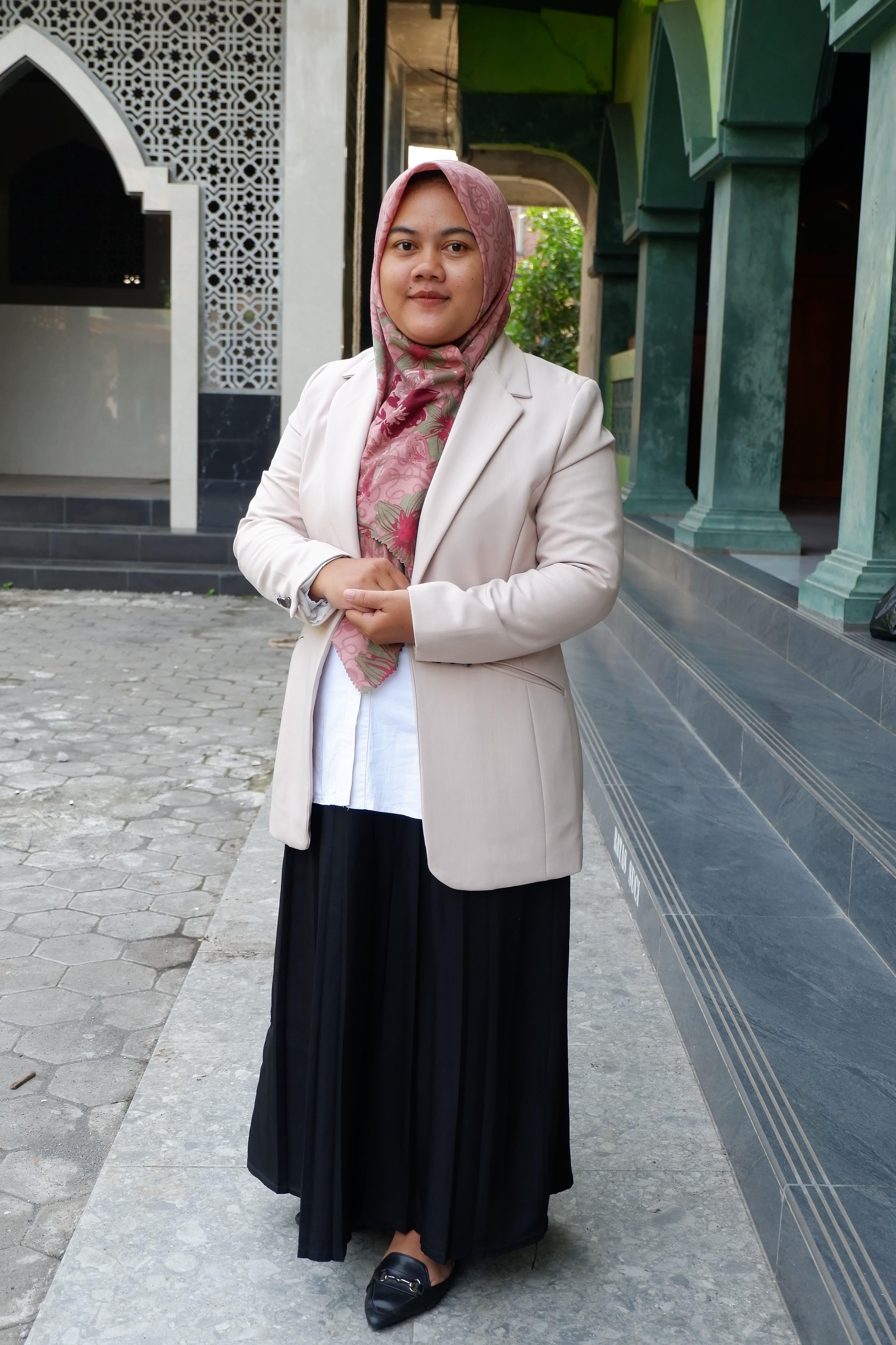 Meria Ulfa, SH